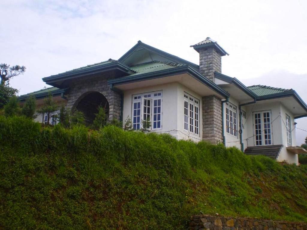 The Royal Terrace Holiday Bungalow Nuwara Eliya Buitenkant foto